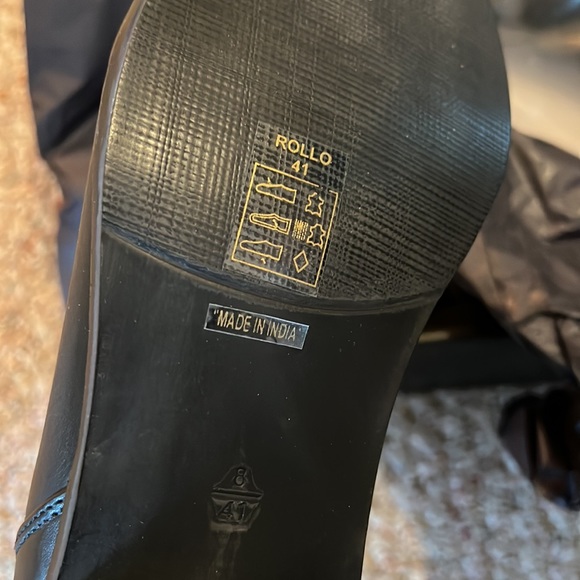 Leather boots - Picture 2 of 11